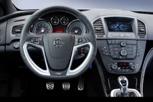 2011 Opel Insignia OPC 03