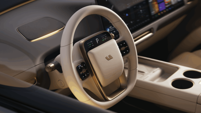 First Official Pictures of Li Auto i8 Interior Revealed