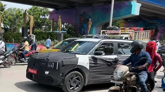Kia New Seltos Left Front Three Quarter