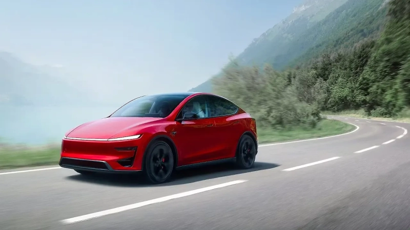 Tesla Model Y Left Front Three Quarter