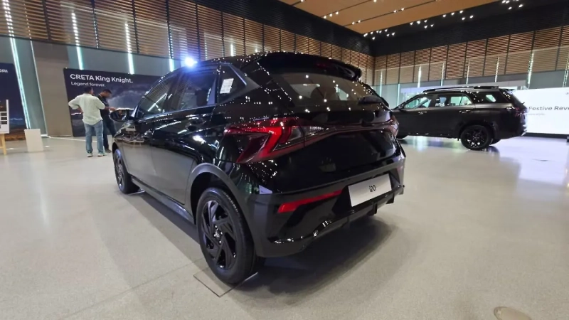 Hyundai i20 Left Rear Three Quarter