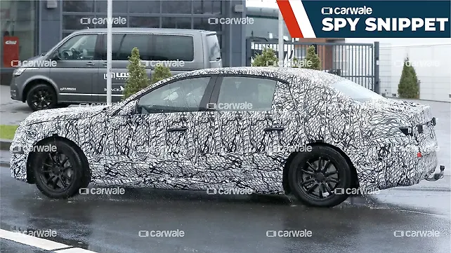 Mercedes-Benz E-Class Left Rear Three Quarter