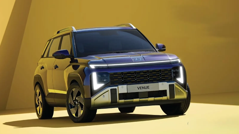Hyundai New Venue Right Front Three Quarter
