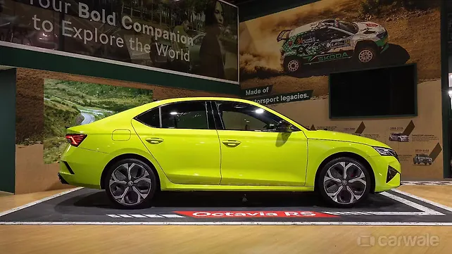 Skoda Octavia RS Right Side View