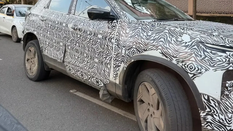 Tata Harrier EV Left Front Three Quarter