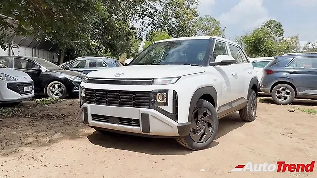 Hyundai Venue Left Front Three Quarter